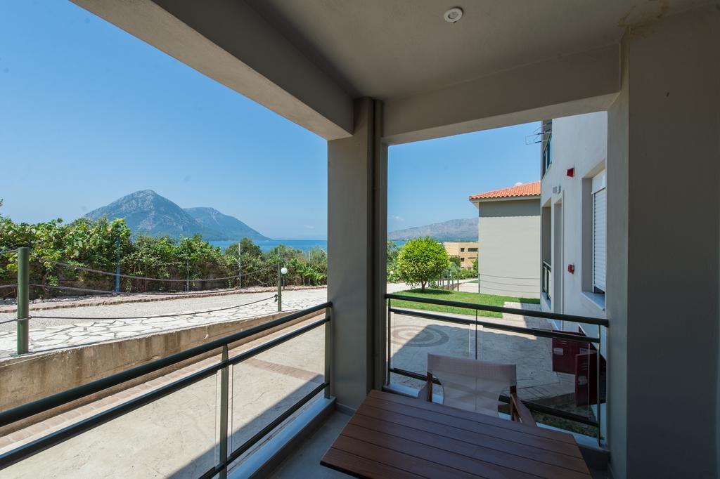 Thesmos Village Mytikas  Ngoại thất bức ảnh